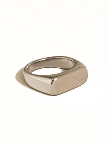 Glayce Non-Tarnish Classic Signet Ring
