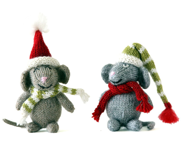 Handmade Knit Mouse Holiday Ornament