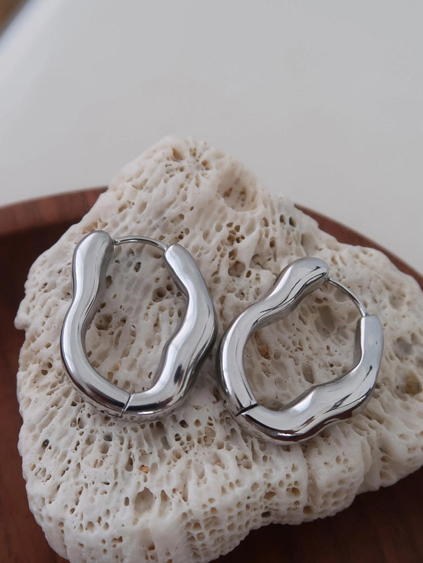 Darcy Oval Hoop Earring