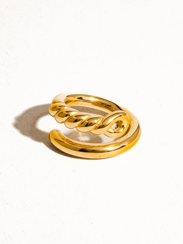 Zendaya 18K Gold Non-Tarnish Braided Ring