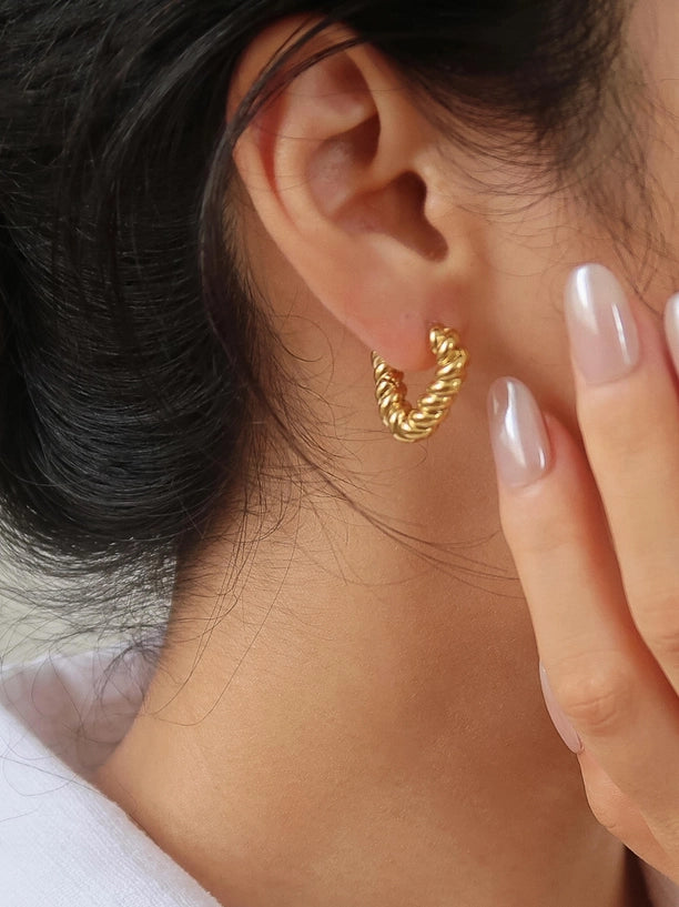 Prudence 18K Gold Non-Tarnish Twisted Heart Hoop Earrings