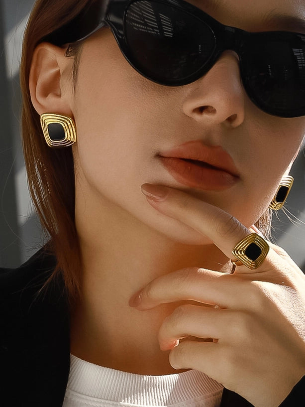 Solenne 18K Gold Non-Tarnish Enamel Square Earrings | 2 Colors