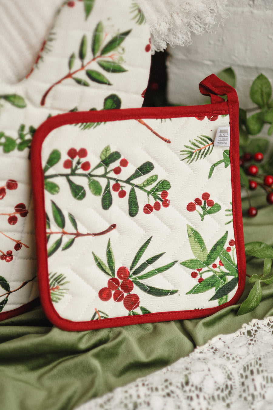 Winterberry Christmas Chef Potholder