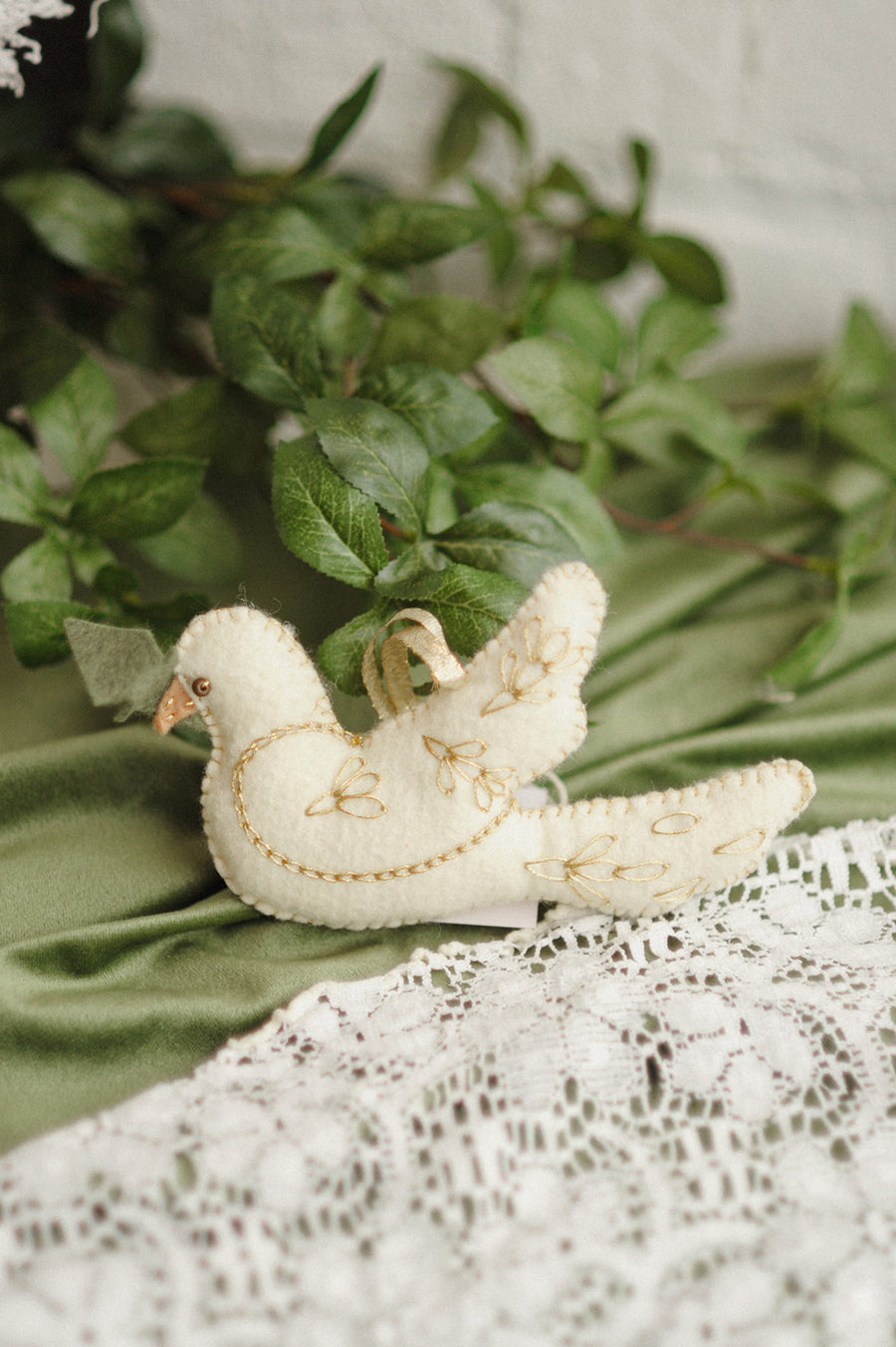 Dove Ornament | Gold