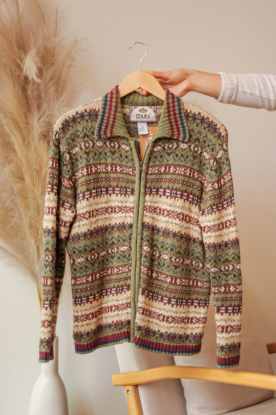 Vinatge Tiara Green Patterend Zip Up Sweater