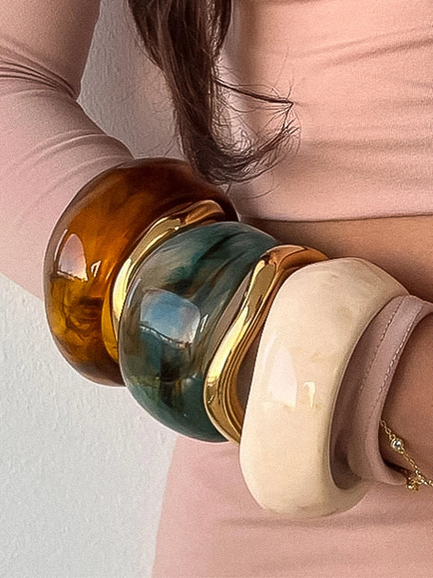 Caelia Modern Bold Statement Resin Bangle | Assorted